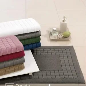 Tapete de Banheiro Teka Duomo 50X70 cm e gramatura de 900 g/m²