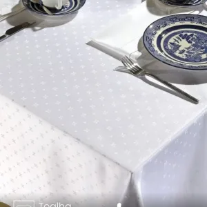 Toalha de Mesa Retangular Döhler 6 lugares Requinte II TJ5796 1,40X2,10 m