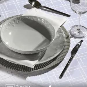 Toalha de Mesa Retangular Döhler 8 lugares Requinte II TJ5795 1,60X2,70 m